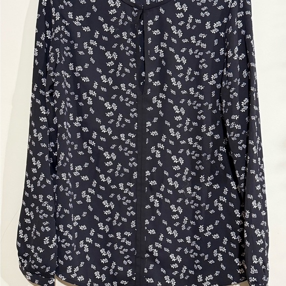 Floral Long Sleeve Blouse - Picture 2 of 9